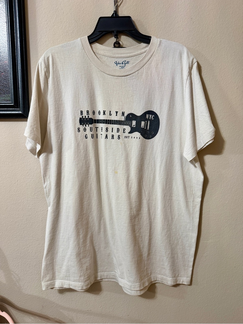 Brooklyn Southside Guitars Graphic Brandy Melville John Galt Cream Tee